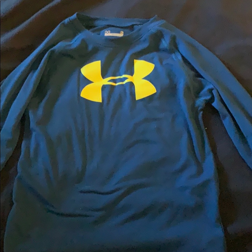 Under armpit long sleeve